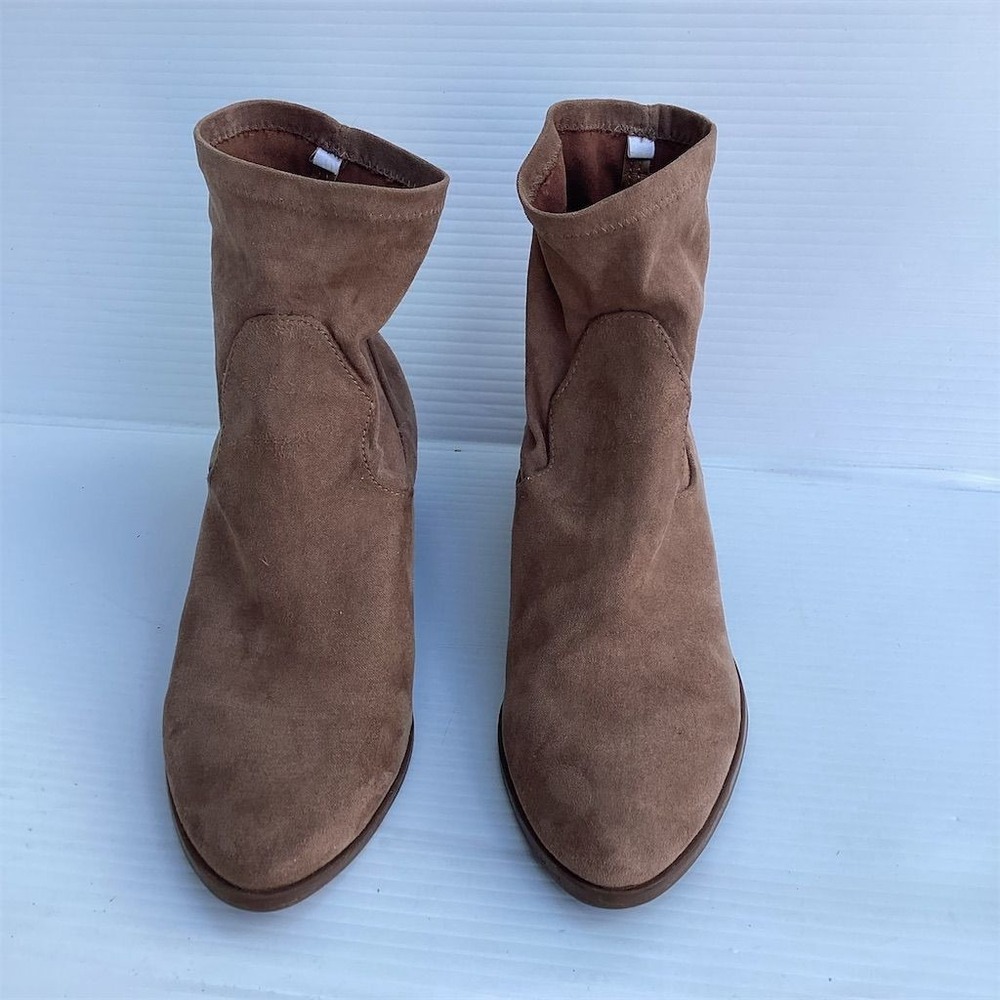 Universal Thread Women's Ankle Booties Brown Suede Size 8